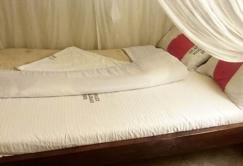 هتل Scarlet Holiday Inn