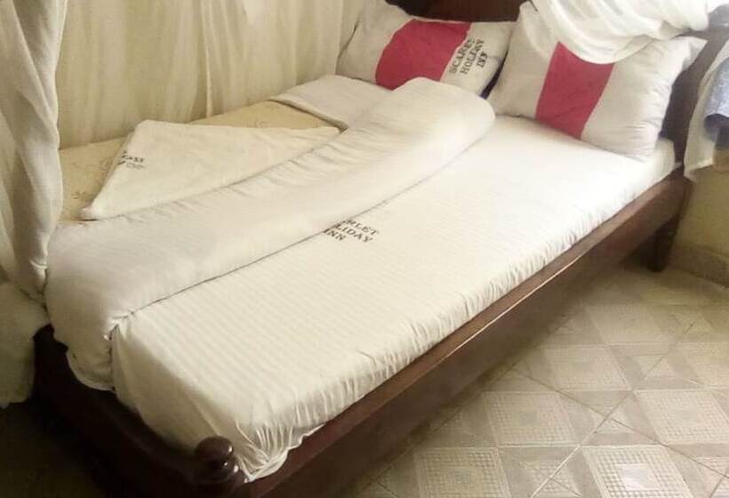 هتل Scarlet Holiday Inn