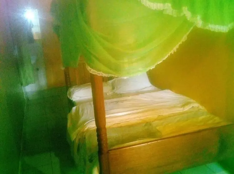 هتل Tripple Arrow Guest House