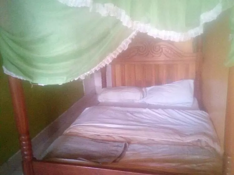 هتل Tripple Arrow Guest House