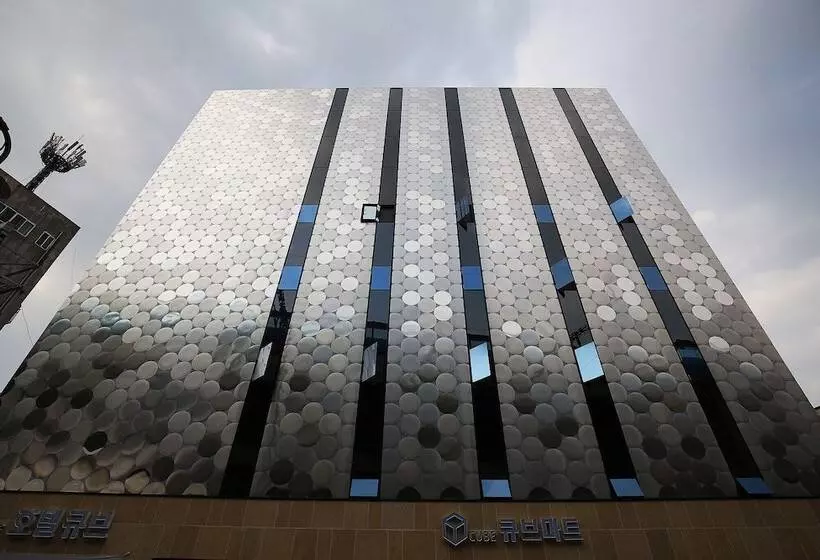 Asan Hotel Cube