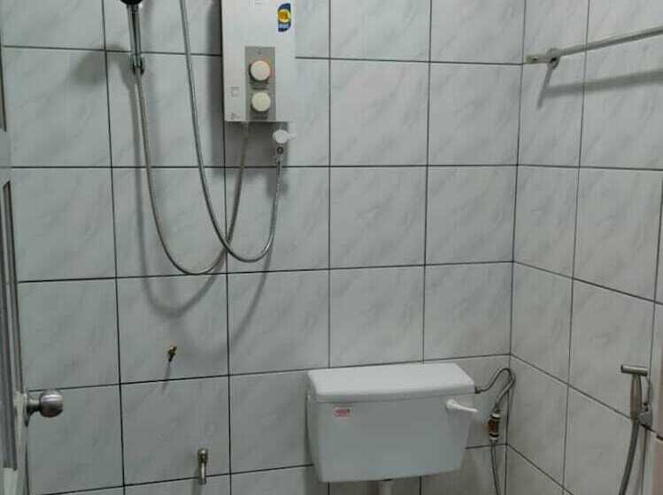 Hotel Meow Homestay By Oyo Rooms