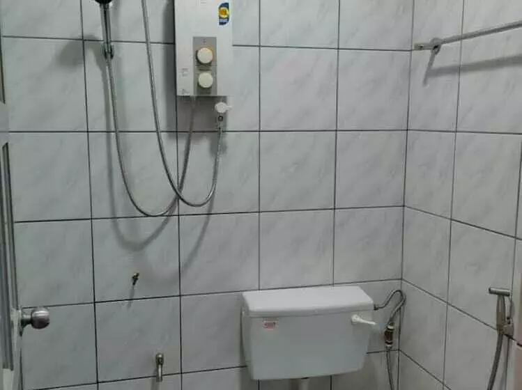 ホテル Meow Homestay By Oyo Rooms