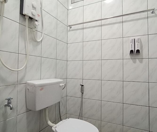 Hotel Meow Homestay By Oyo Rooms