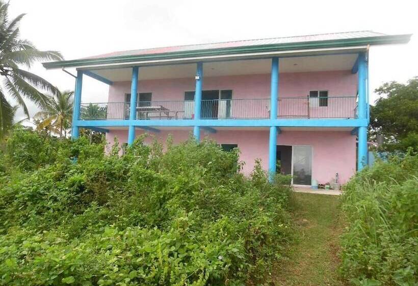 Hotel Mick & Kaye S B&b