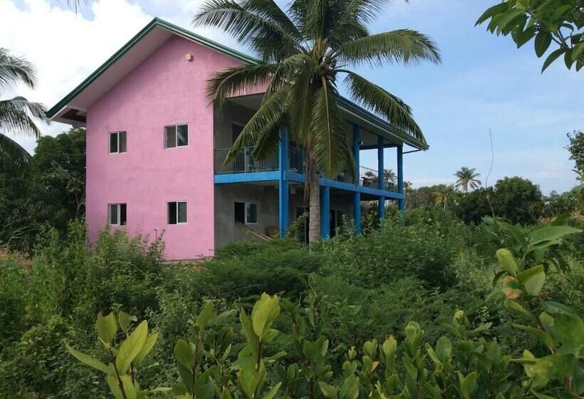 Hotel Mick & Kaye S B&b