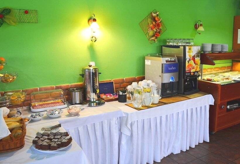 Hotel Penzion Larion