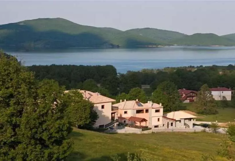 Hotelli Silva Suites