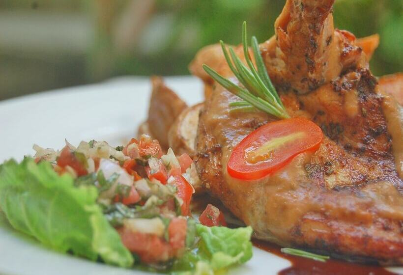 هتل Vaali Maldives Island Escapes & Dive