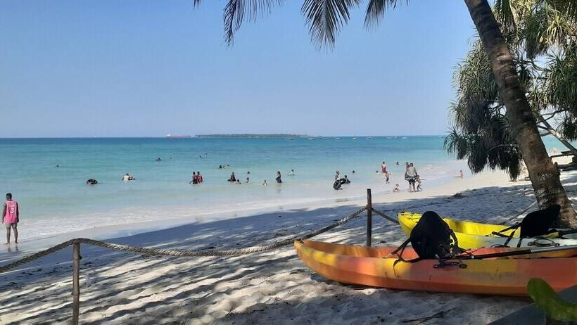 هتل Mikadi Beach Camp