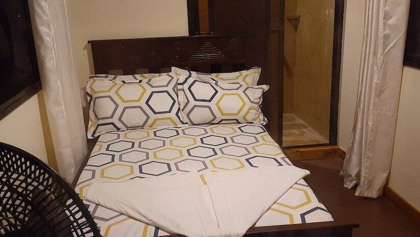 هتل Mikadi Beach Camp