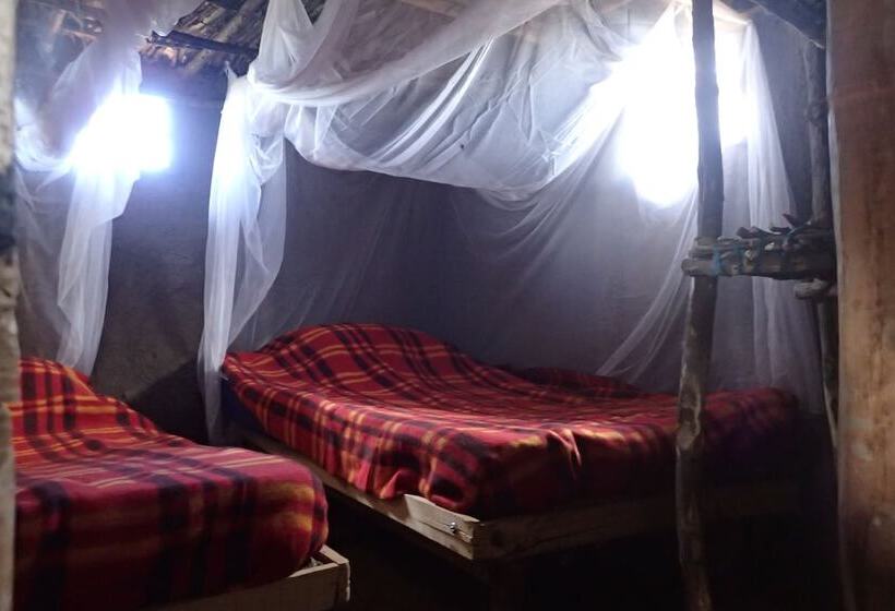 هتل Olonyori Maasai House