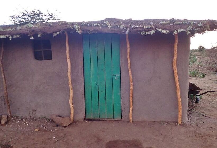 هتل Olonyori Maasai House