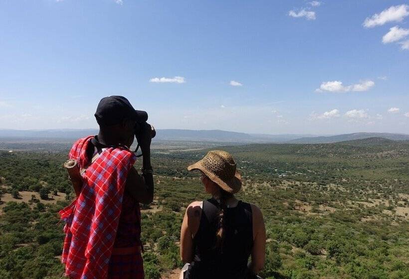 هتل Olonyori Maasai House