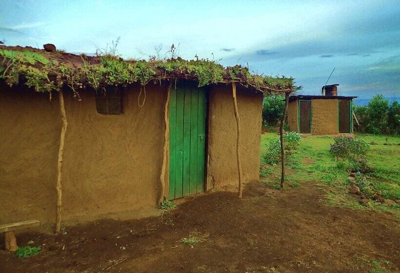 هتل Olonyori Maasai House