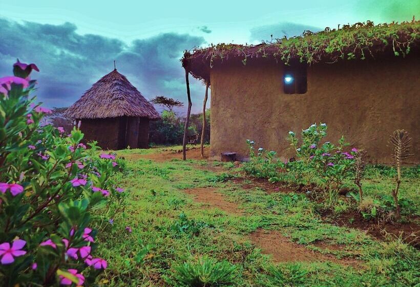هتل Olonyori Maasai House