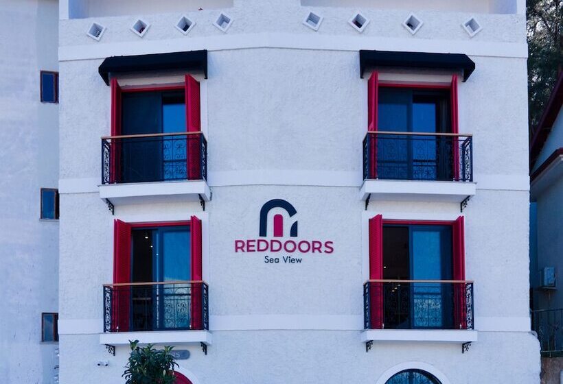 هتل Reddoors Suites Sea View
