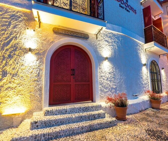 هتل Reddoors Suites Sea View