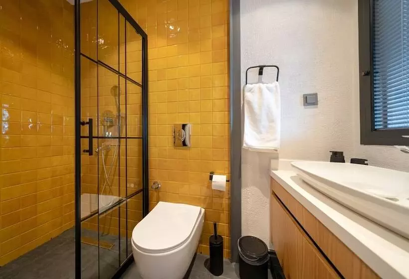 هتل Reddoors Suites Sea View