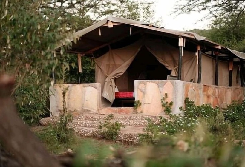 هتل Semadep Safari Camp