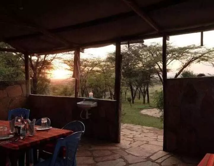 هتل Semadep Safari Camp