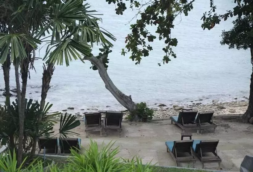 Hotelli Bambooraya Villa