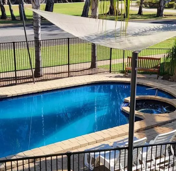 Hotelli Barham Bridge Motor Inn