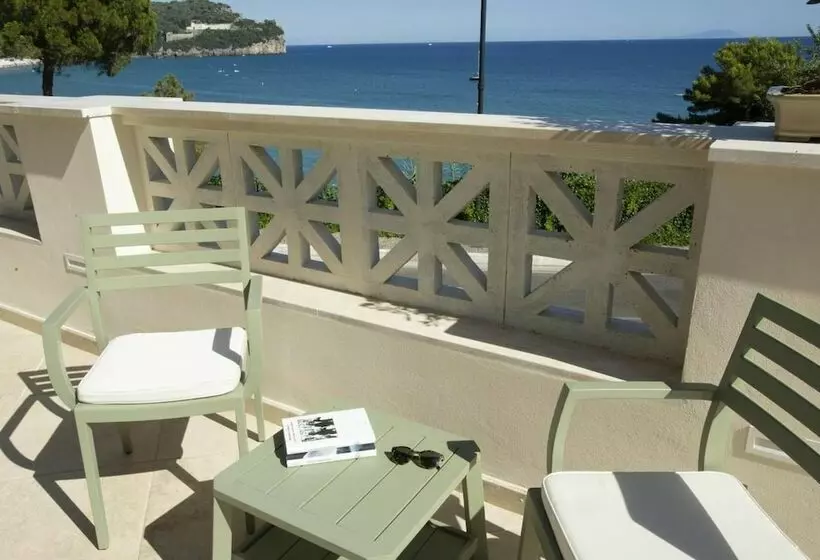 هتل Chiaror Di Mare