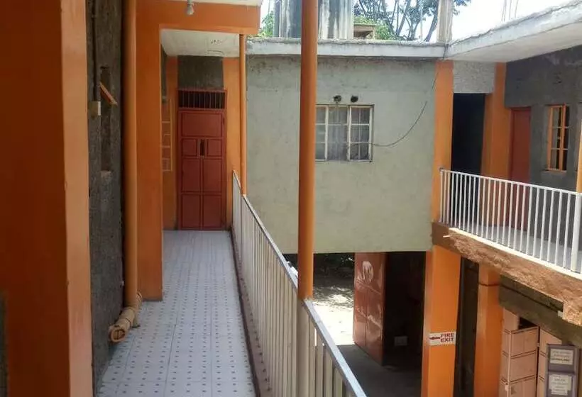 هتل Kibiro Lodge