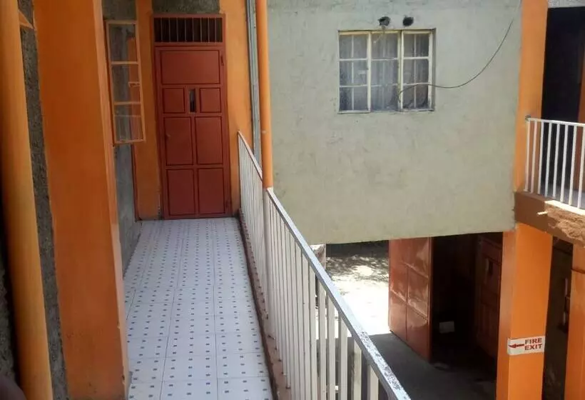 هتل Kibiro Lodge
