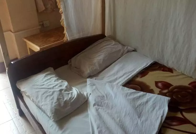 هتل Kibiro Lodge