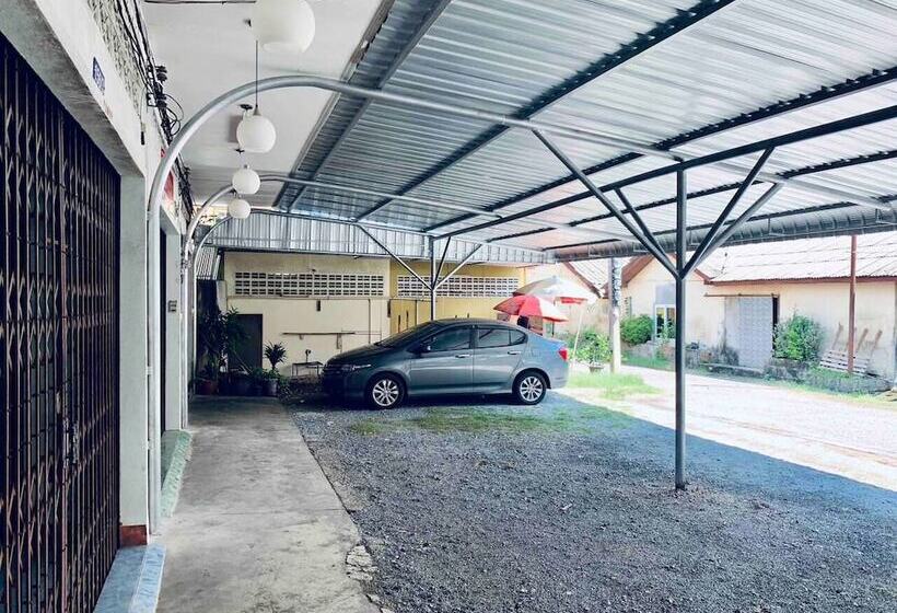 בית מלון כפרי Srithong Guesthouse