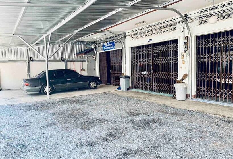 בית מלון כפרי Srithong Guesthouse