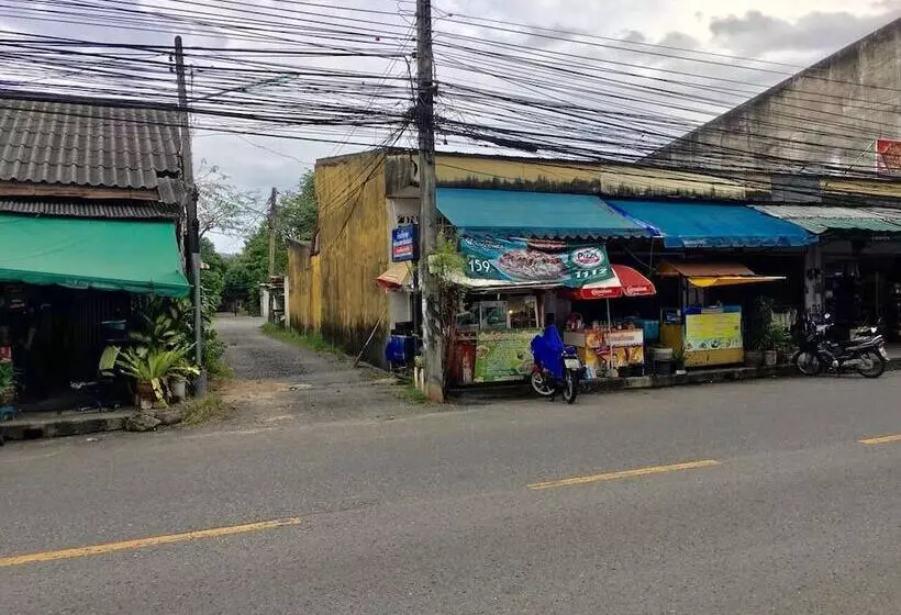 هتل Srithong Guesthouse