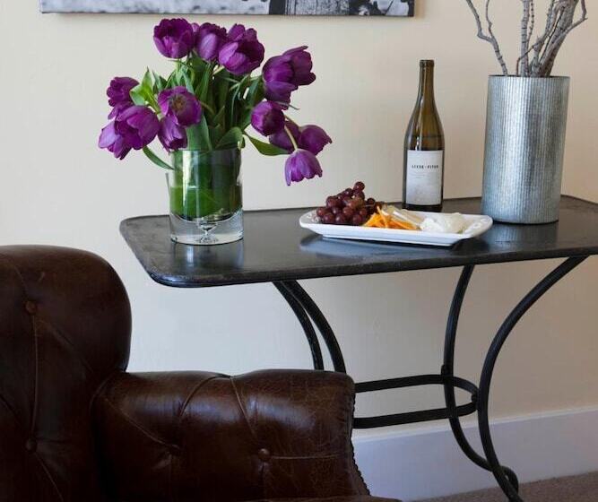مبيت وإفطار Inn At Sonoma, A Four Sisters Inn