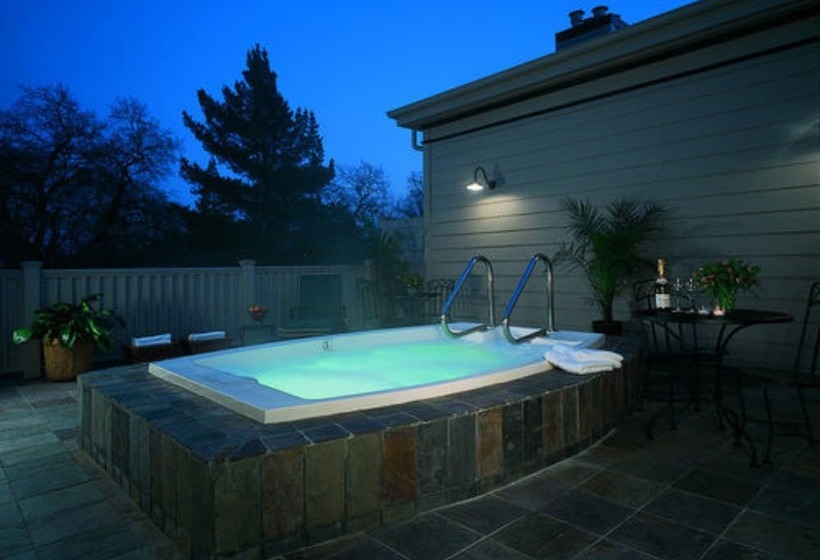 مبيت وإفطار Inn At Sonoma, A Four Sisters Inn