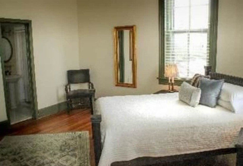 Bed and Breakfast Prince Solms Inn