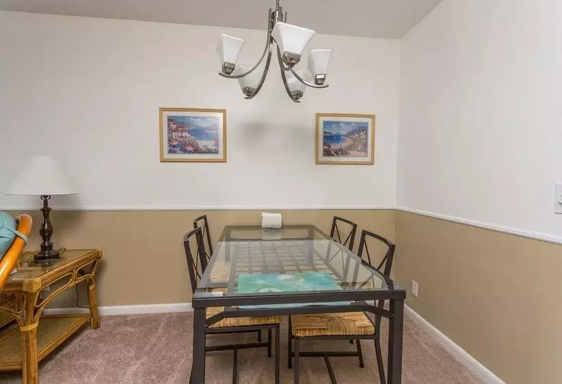 ホテル Hodnett Cooper's Ship Watch