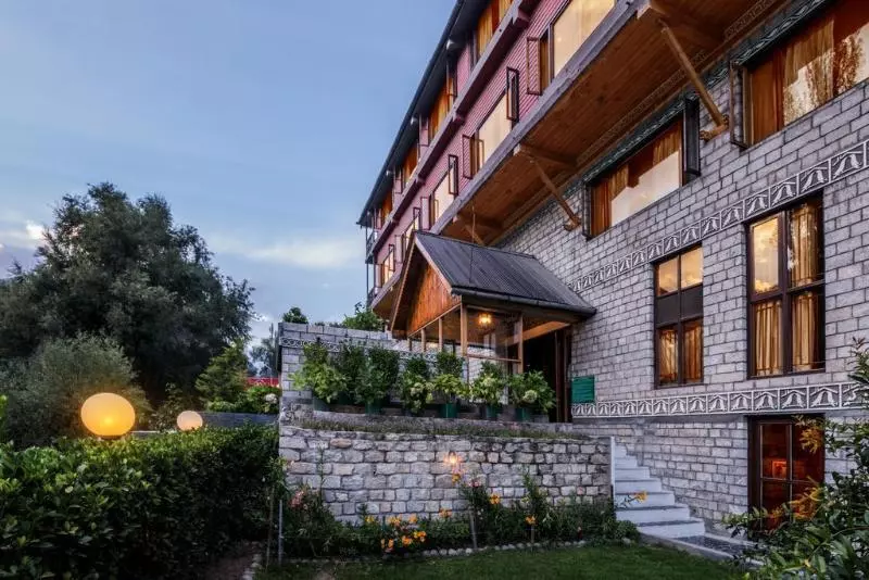 هتل Honeymoon Inn  Manali