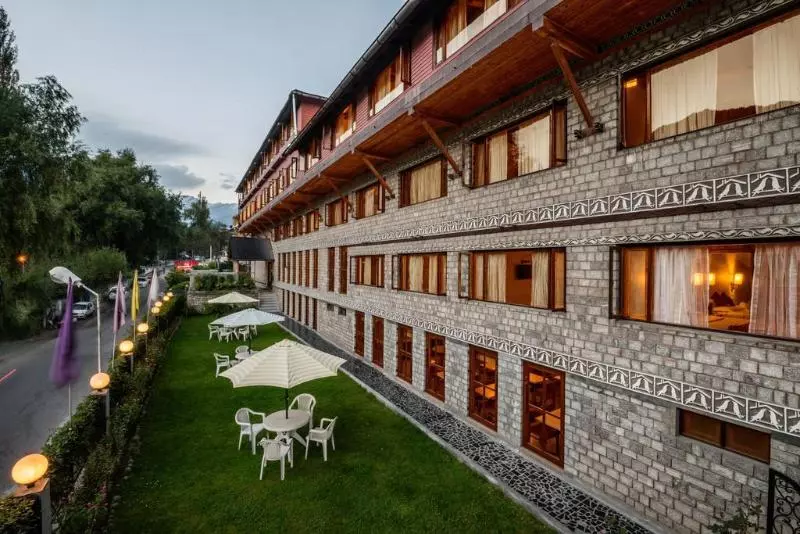 هتل Honeymoon Inn  Manali