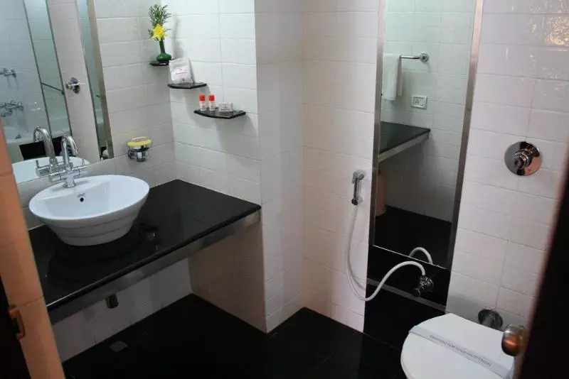 هتل Honeymoon Inn  Manali