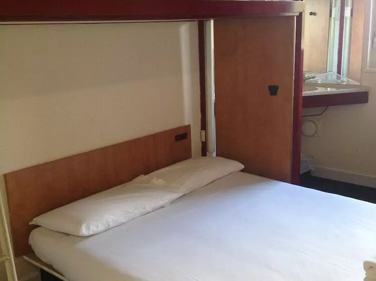 هتل Metro Inns Falkirk