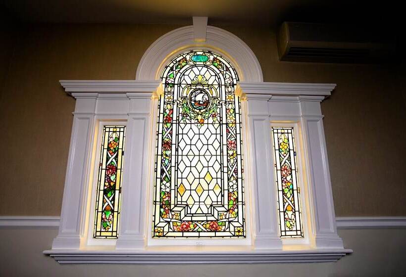 فندق Peter Shields Inn & Restaurant