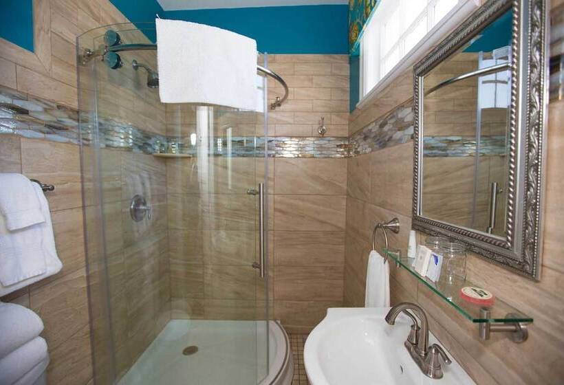 فندق Peter Shields Inn & Restaurant