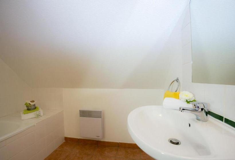 Отель Pierre & Vacances Résidence Les Belles Rives