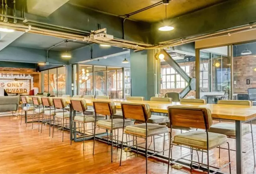 Отель Selina Mexico City Downtown