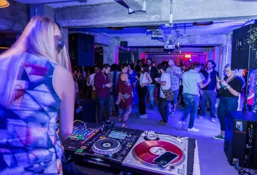 Отель Selina Mexico City Downtown