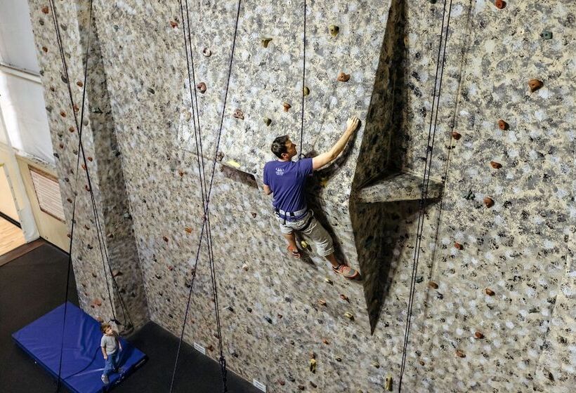 فندق Timber Ridge Lodge And Waterpark