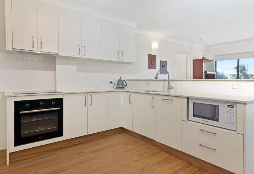 Lamor Holiday Apartments