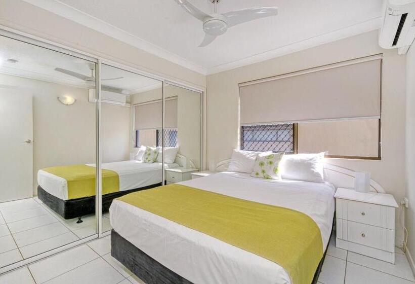 Lamor Holiday Apartments